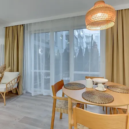 Riverfront & Parking By Downtown Gdańsk