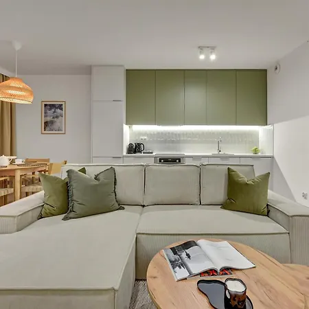 Riverfront & Parking By Downtown Apartment Gdansk