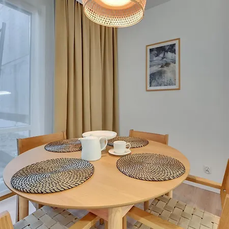 Riverfront & Parking By Downtown * Gdańsk