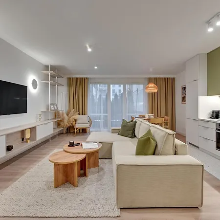 Apartment Riverfront & Parking By Downtown Gdansk